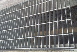 過車的地溝蓋板選擇什么樣的？