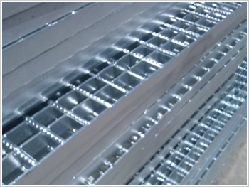 熱鍍鋅格柵板型號、泰江格柵板生產廠家、河北熱鍍鋅格柵板廠