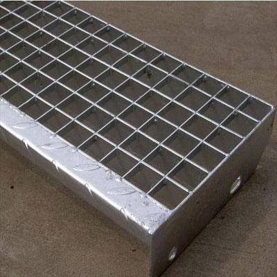 平臺踏步鋼格板是怎樣產(chǎn)生重量的差異的 平臺踏步鋼格板是怎樣產(chǎn)生重量的差異的