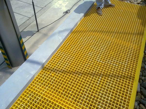 玻璃鋼格柵板廠家直銷-玻璃鋼格柵多少錢一平？