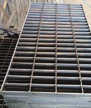 熱鍍鋅格柵溝蓋板怎樣選擇規(guī)范類型？