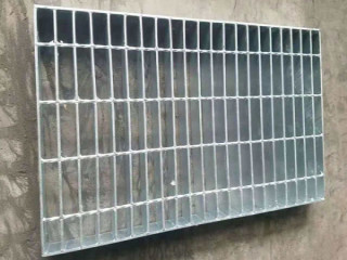 GT型溝蓋板普通側(cè)溝、橫斷溝鋼格板溝蓋廠家